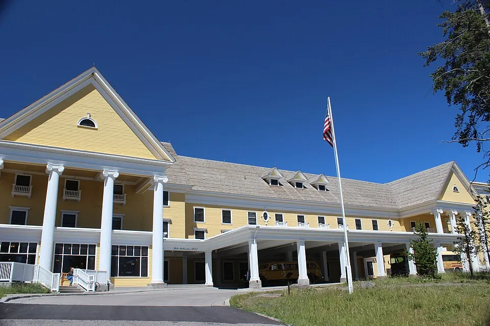 Lake Yellowstone Hotel exterior and front portico, photographed in 2014.